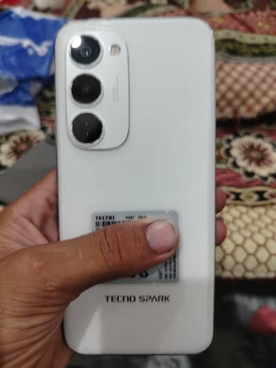 Tecno spark 40 pro