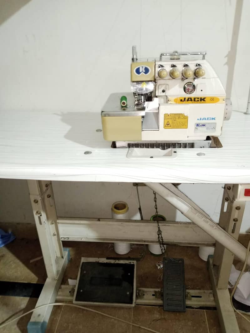 over lock machine new condition 0