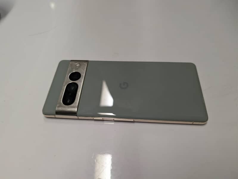Google Pixel 7 Pro 2