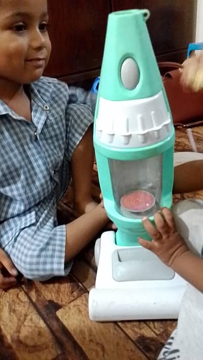 wacume cleaner toy