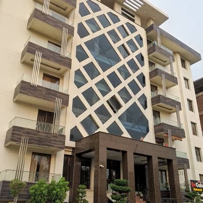 8 MARLA BRAND NEW LUXURY FULLY FURNISHED FAMILY APARTMENT AVAILABLE FOR RENT IN EX AIR AVENUE DHA PHASE 8 LAHORE ONLY RENT 1 LAKH WITH MAINTENANCE CHARGES 2 BEDROOM ACCOMMODATION APARTMENT.