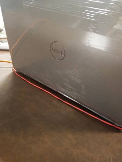 ded laptop sale krny hain
