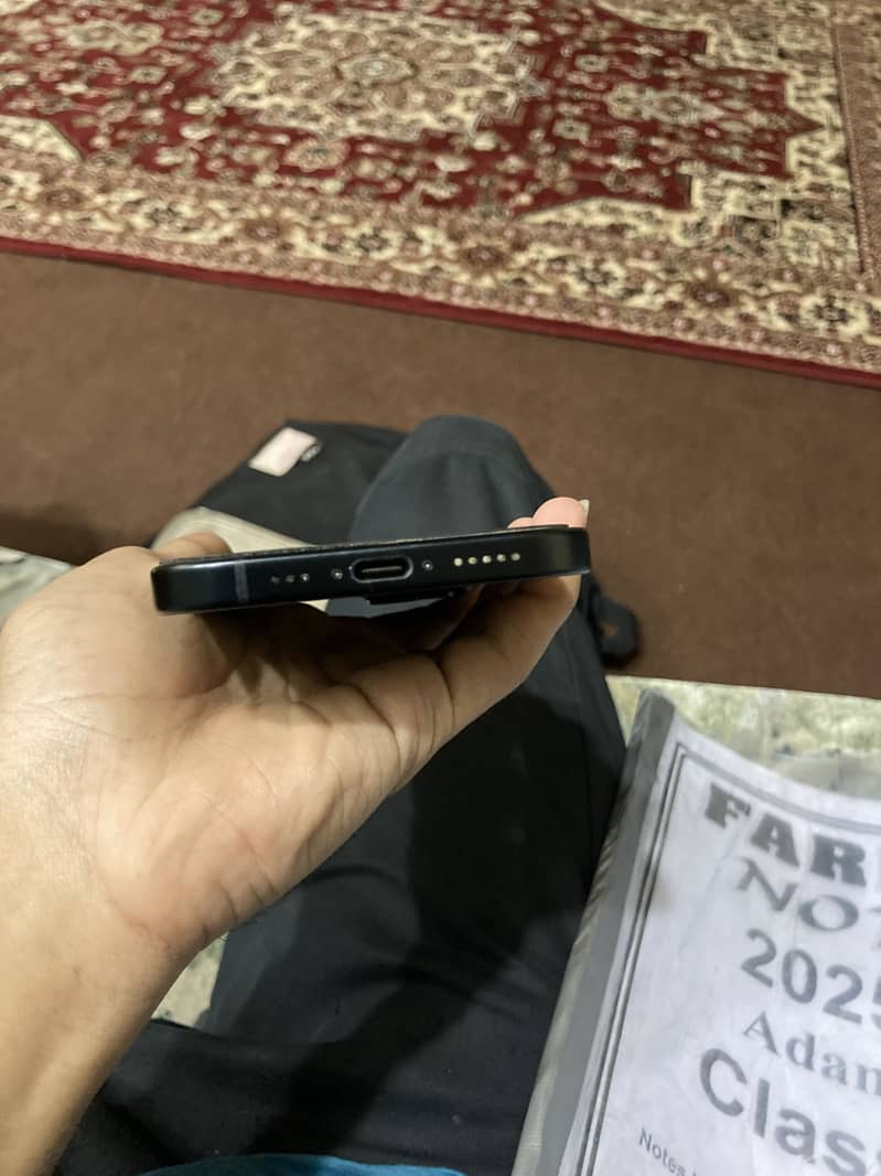 Apple iPhone 15 2