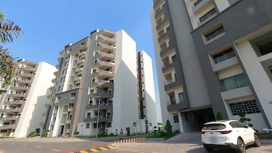 Become Owner Of Your Facing Park Flat Today Which Is Centrally Located In Askari 11 - Sector D In Lahore