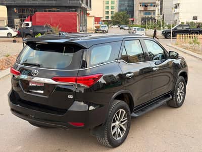 Toyota Fortuner V 2020