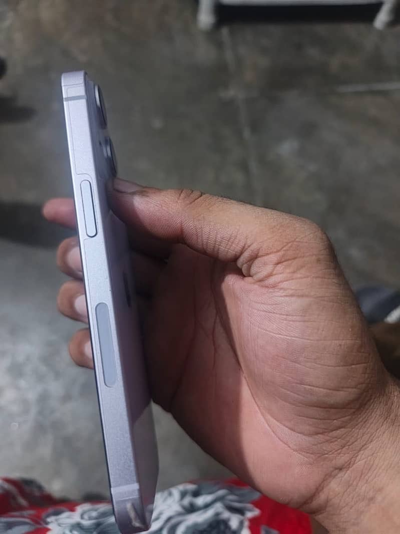 Apple iPhone 14 1