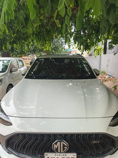 MG HS Trophy 2025