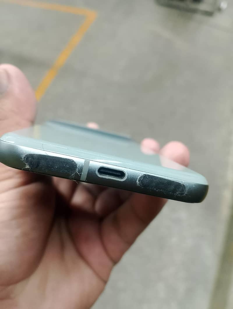 Google Pixel 8 2