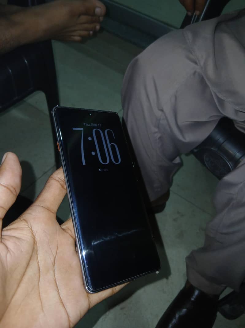 Tecno CAMON 40 Pro 9