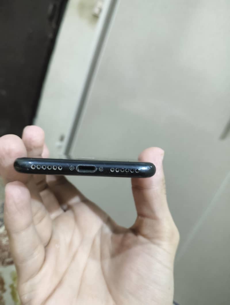Apple iPhone SE 4