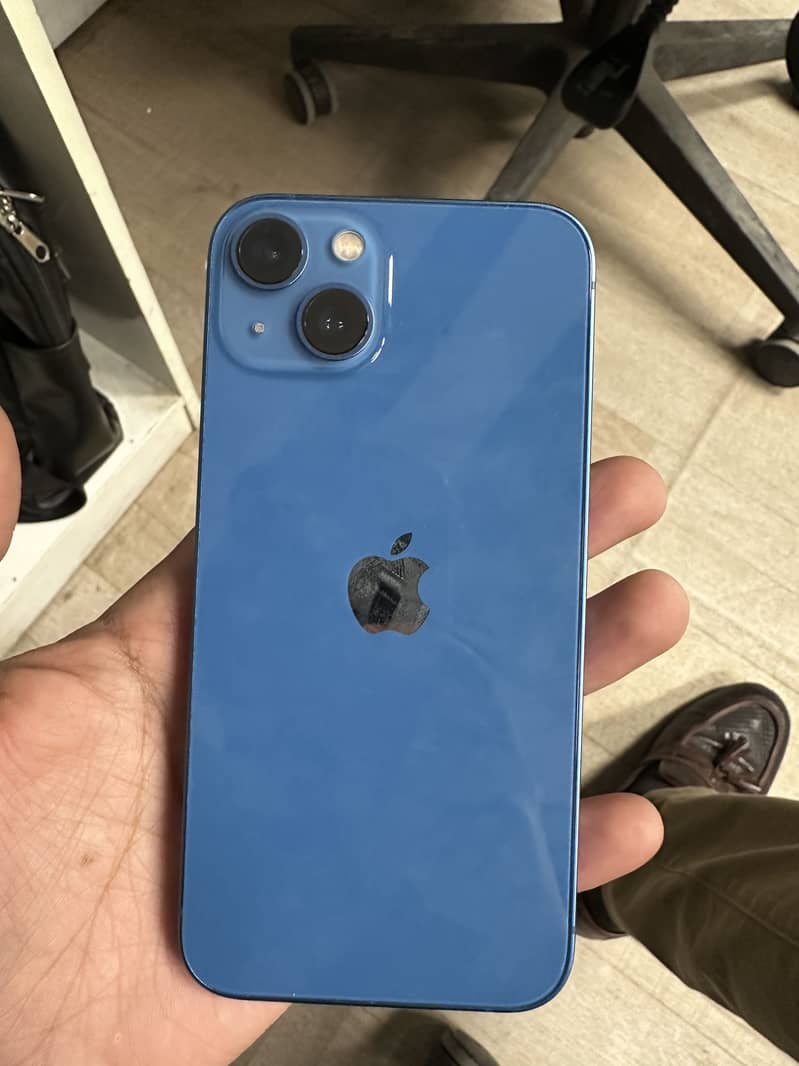 Apple iPhone 13 6