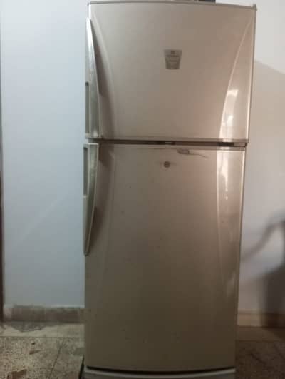URGENT FRIDGE FOR SALE!