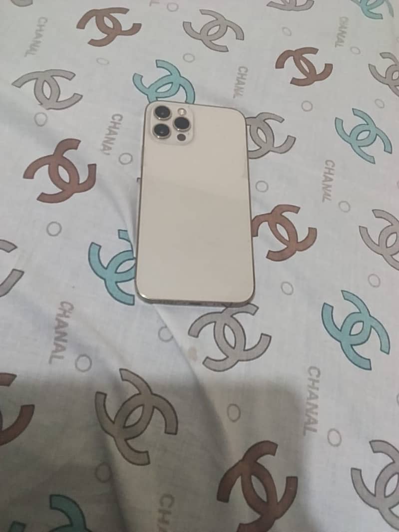 Apple iPhone 12 Pro 2