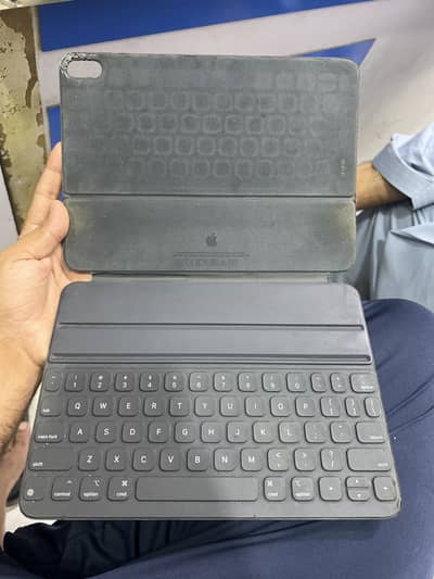 Apple samart keyboard Folio