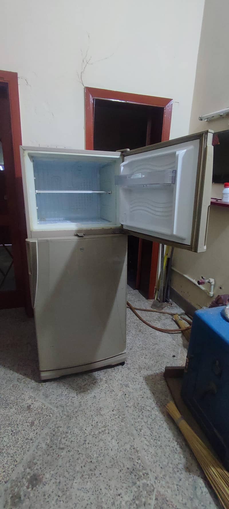 Dawlance Frige 3