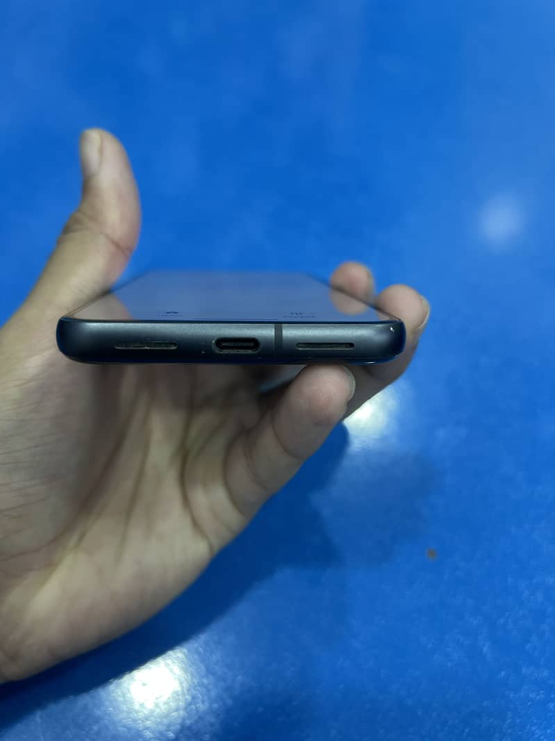 Google Pixel 8 5