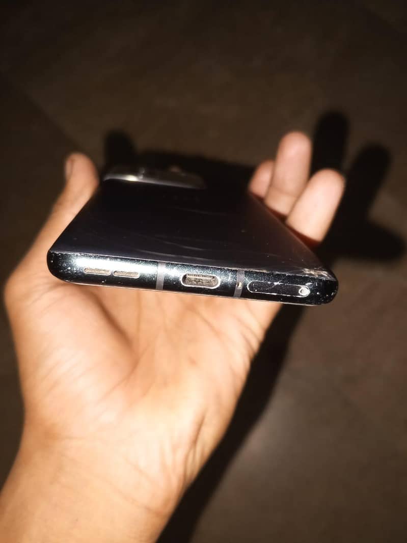 One Plus 10 Pro 4