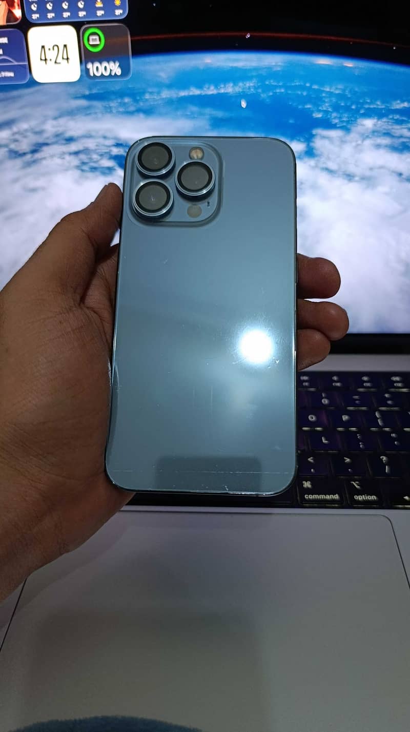 Apple iPhone 13 Pro 2