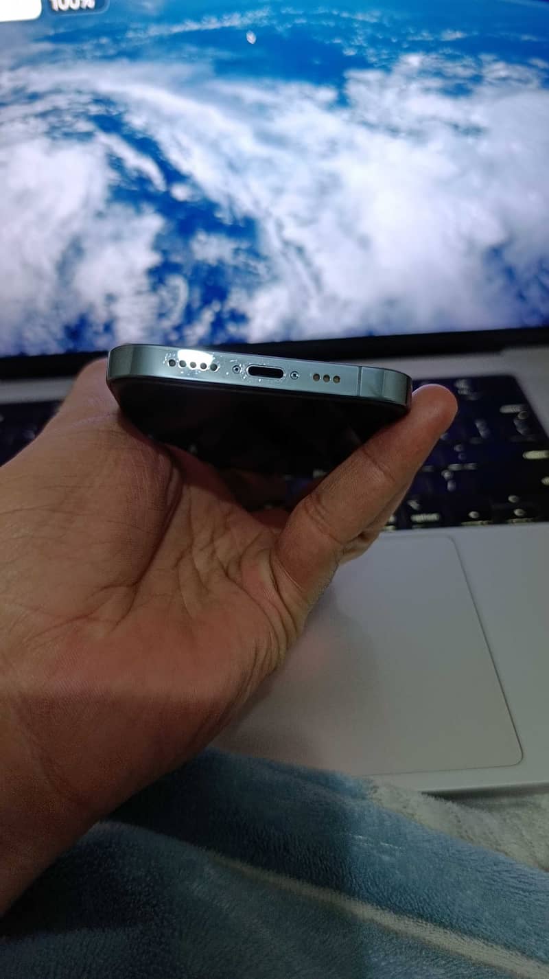 Apple iPhone 13 Pro 4