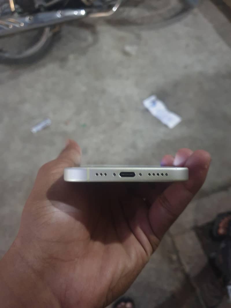 Apple iPhone 15 1