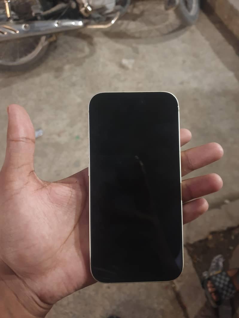 Apple iPhone 15 3