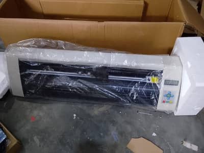 Redsail RS720C Cutting Plotter 2 Feet - Box Pack - Like New