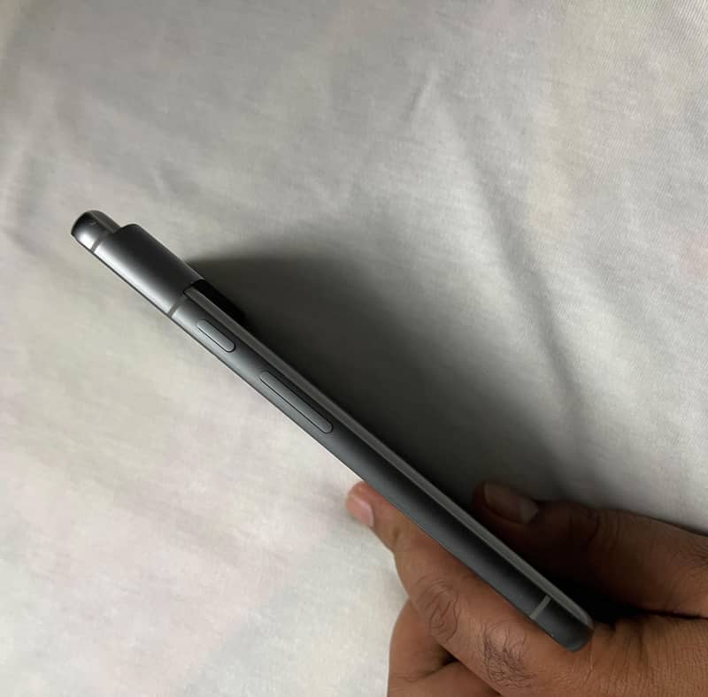 Google Pixel 8 3