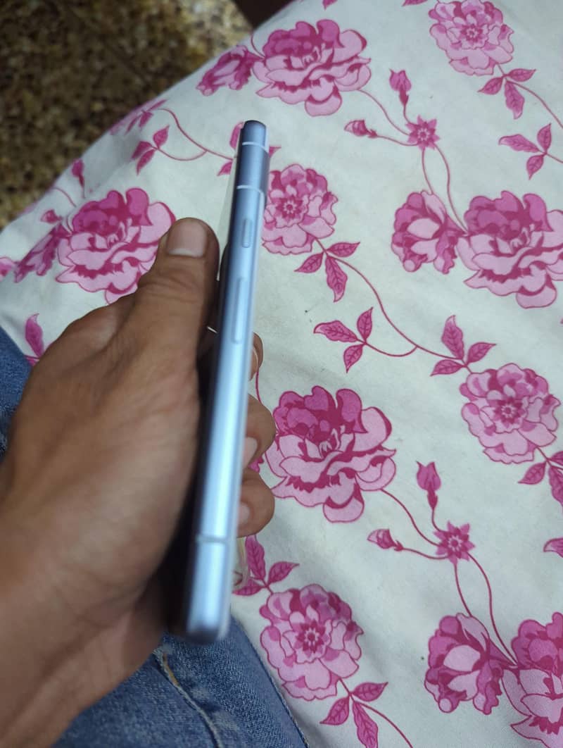 Google Pixel 7a 2