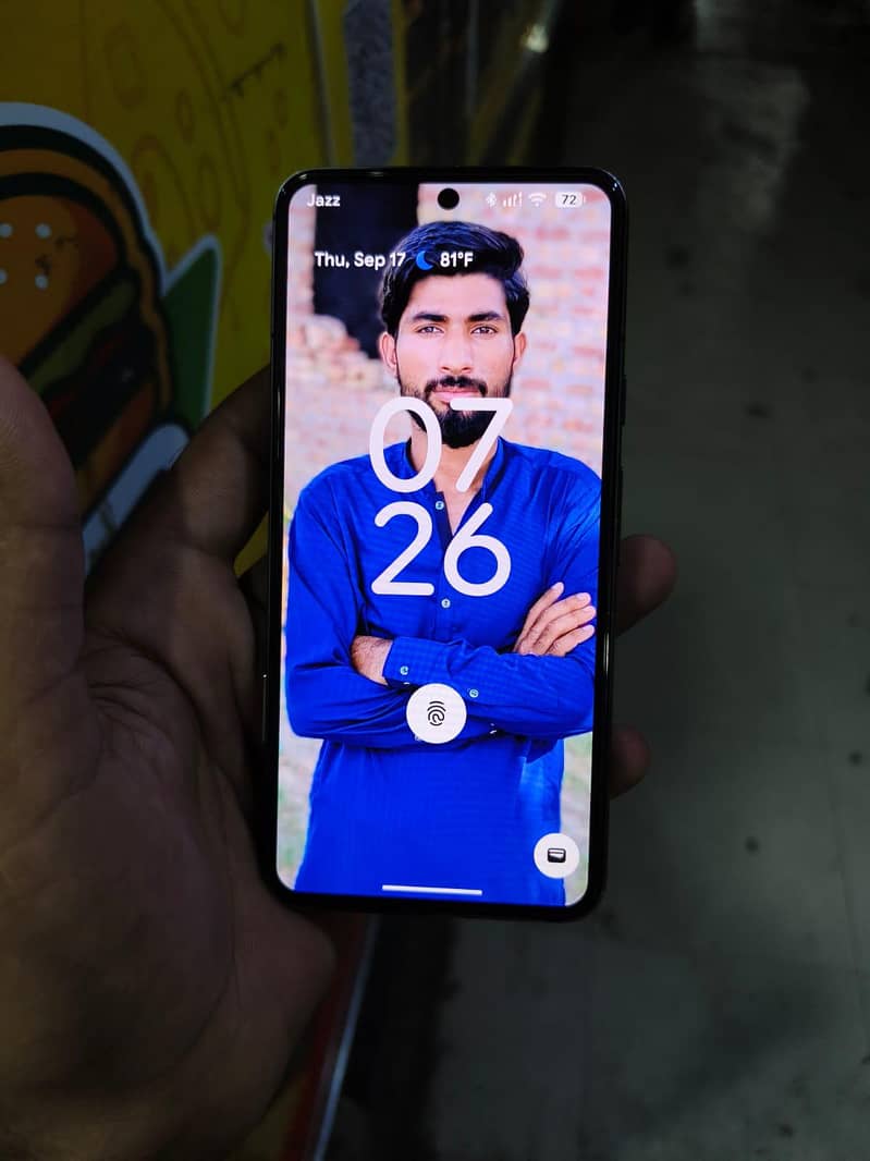Google 8 8/128 1