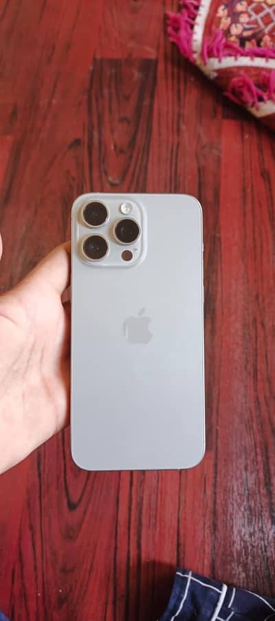 Apple iPhone 15 Pro Max