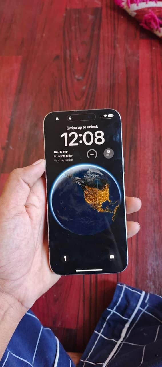 Apple iPhone 15 Pro Max 1