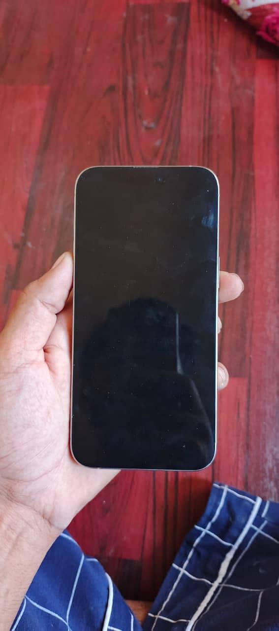 Apple iPhone 15 Pro Max 2