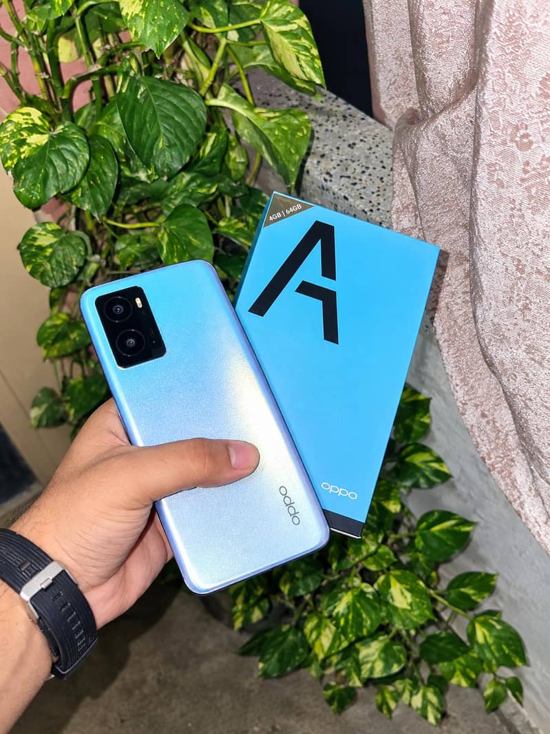OPPO A76 0