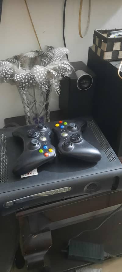 Xbox 360 jtag with 2 wireless controllers