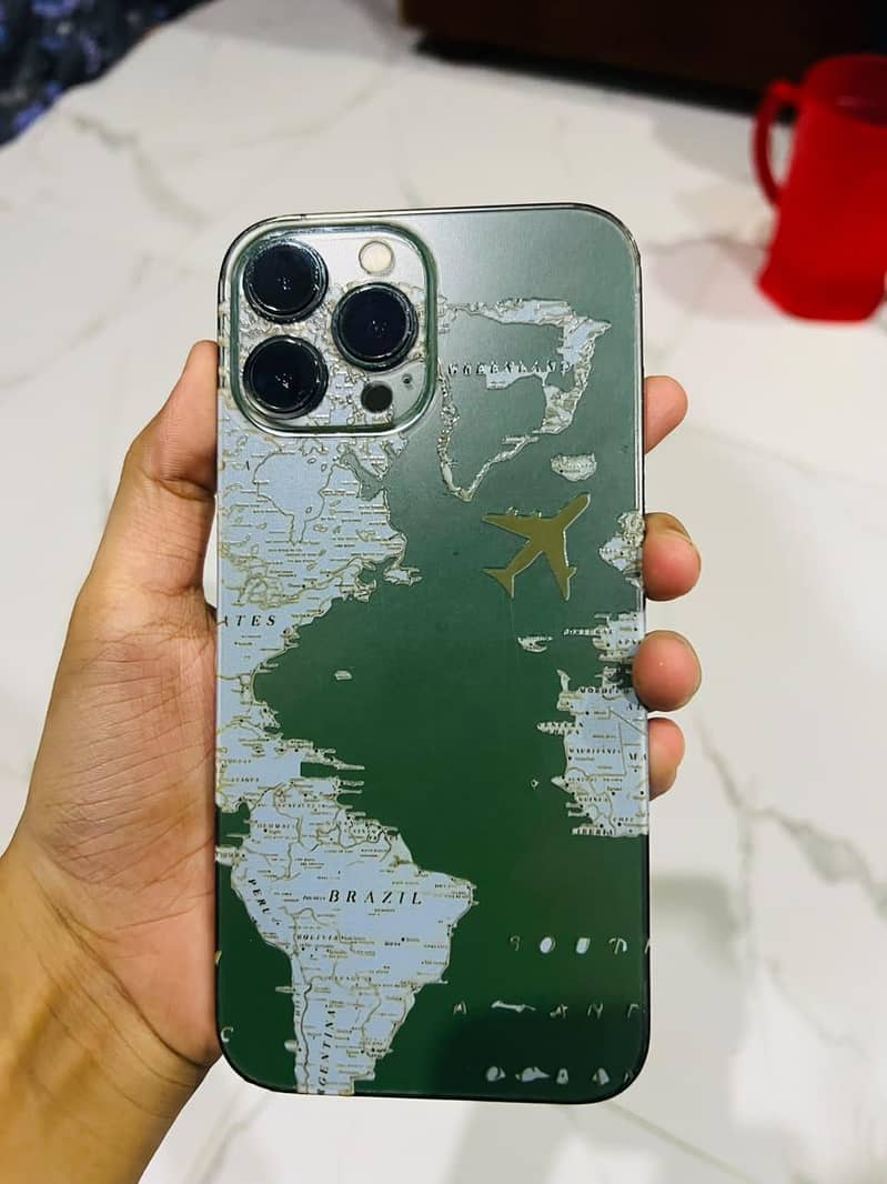 Apple iPhone 13 Pro Max 0