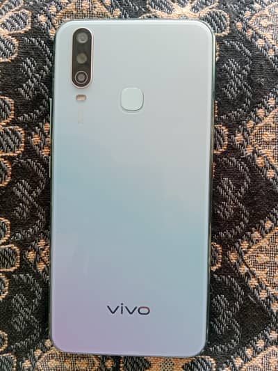 Vivo Y17