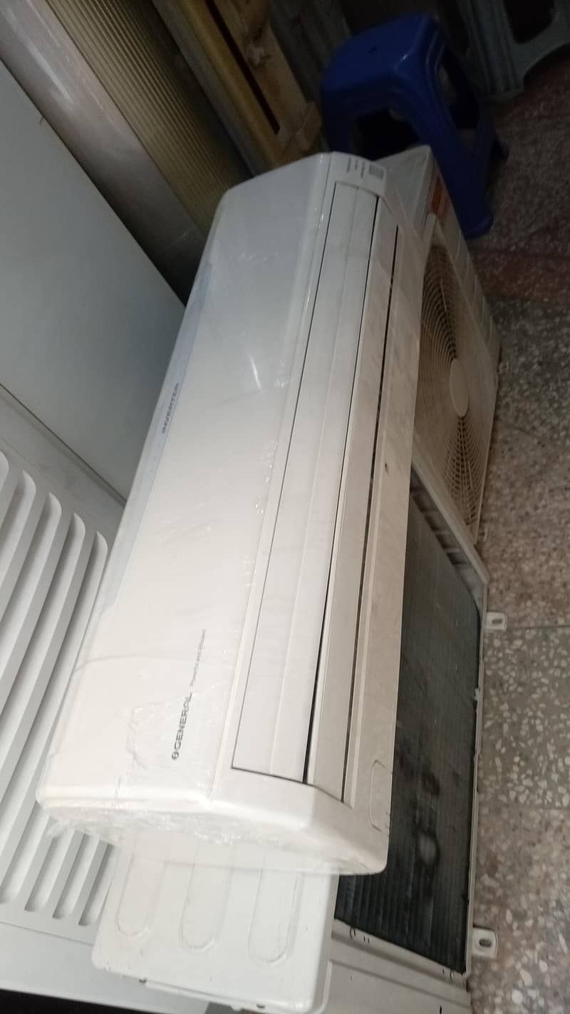 Journal split AC inverter 4