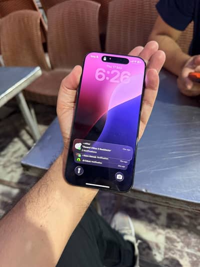 Apple iPhone 16 Pro Max n black titanium
