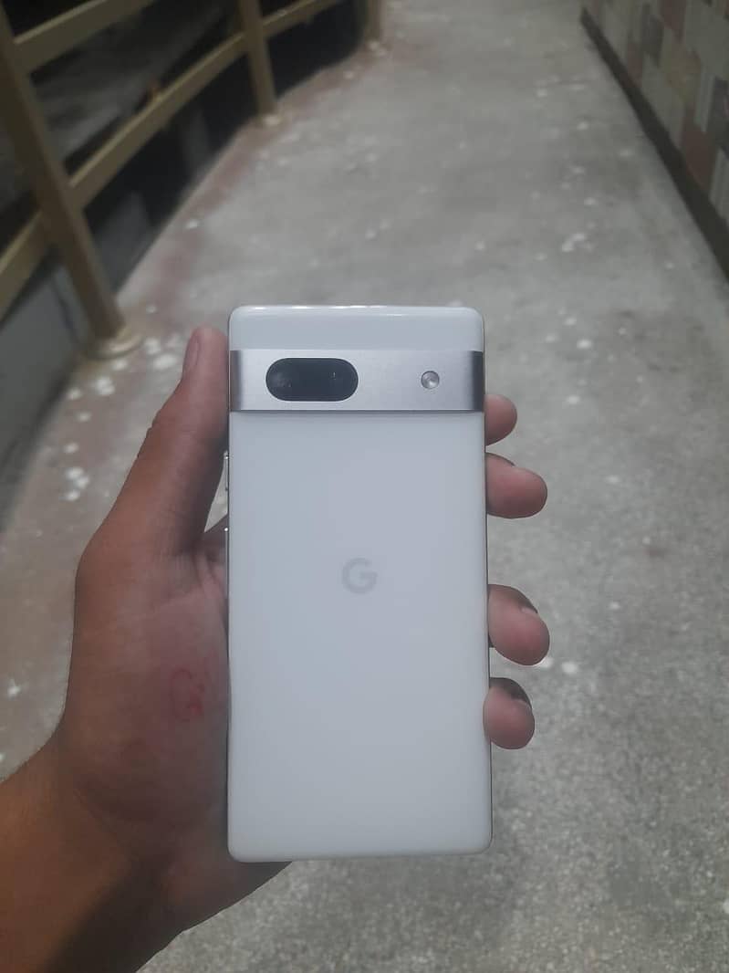 Google Pixel 7a 1
