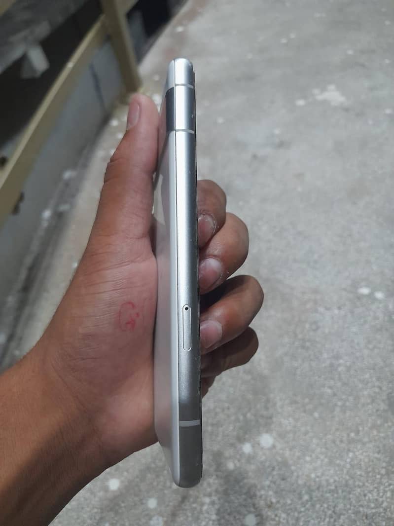 Google Pixel 7a 3
