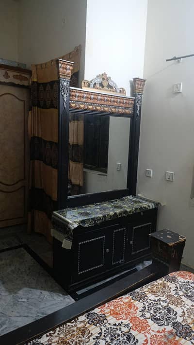 bed side table crockery almari kapron wali almari dressing
