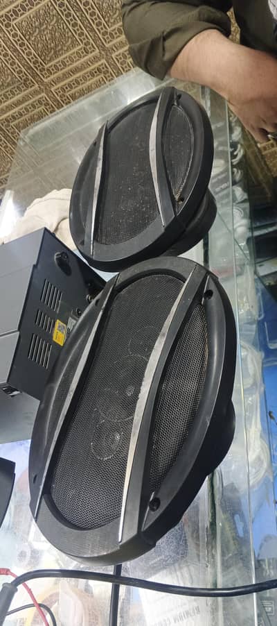 car speaker condition 10/9