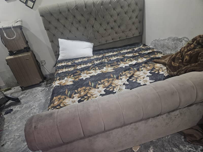 king size bed 1