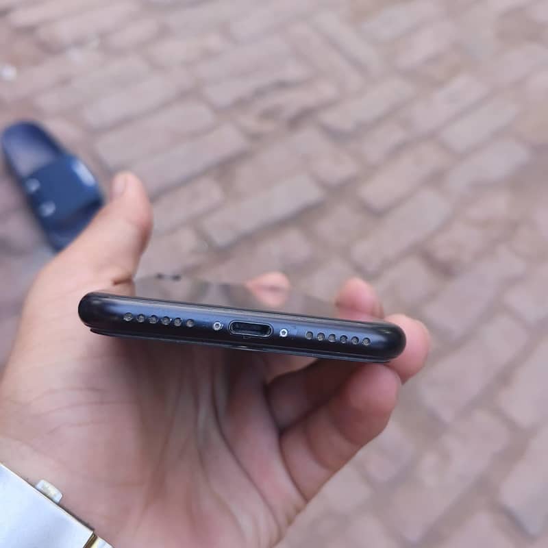 Apple iPhone SE 2