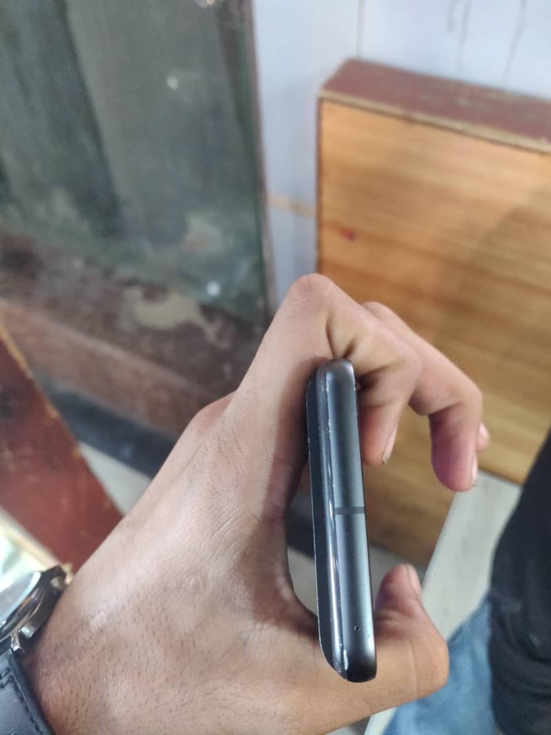 Google Pixel 8 3