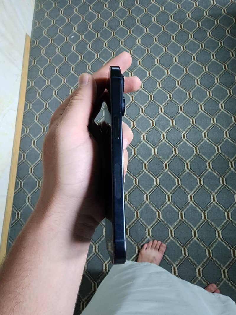 Apple iPhone 15 Pro 5