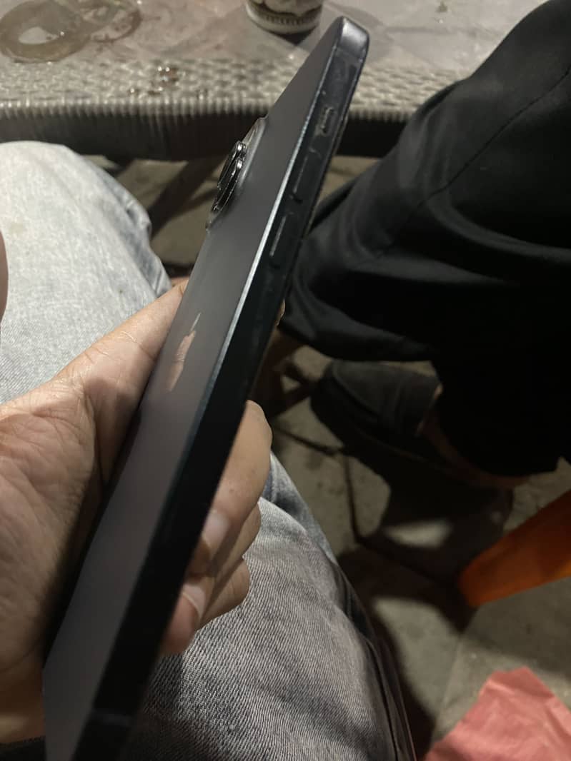 Apple iPhone 15 plus 2