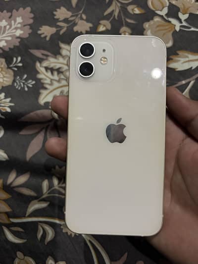 Apple iPhone 12