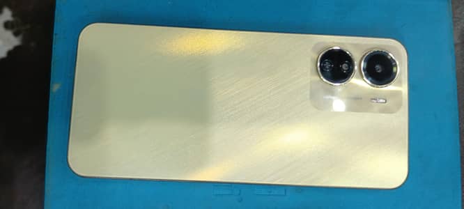 Vivo Y16