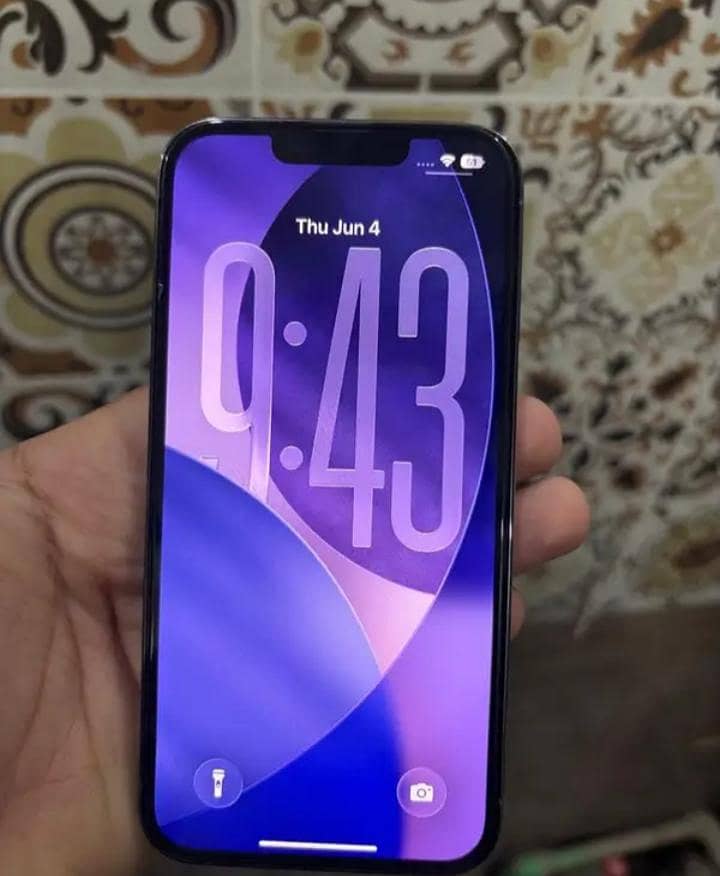 Apple iPhone 13 Pro 1